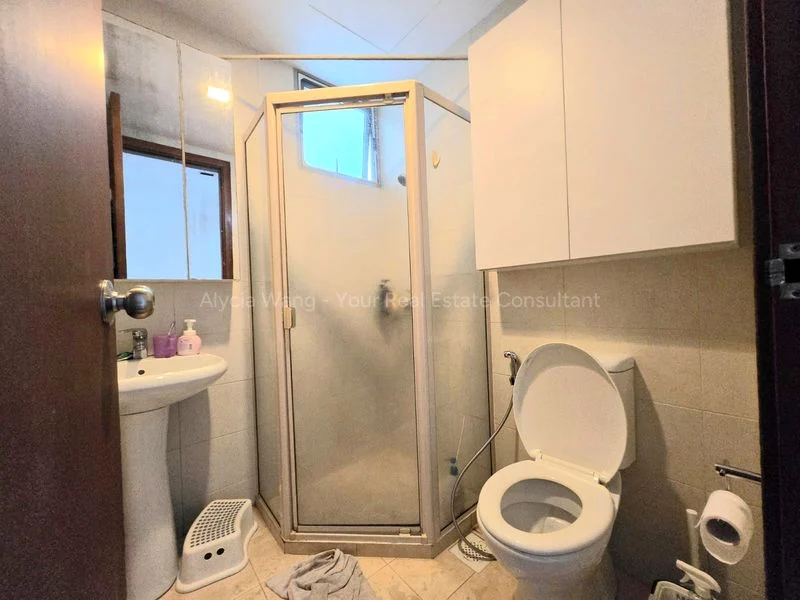 3 Bed Executive Condo for Sale in  Whitewater - Image 11