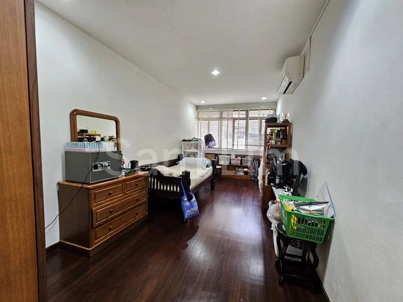 4 Bed Apartment (Condo) for Rent in  Yong Siak Court - Image 4