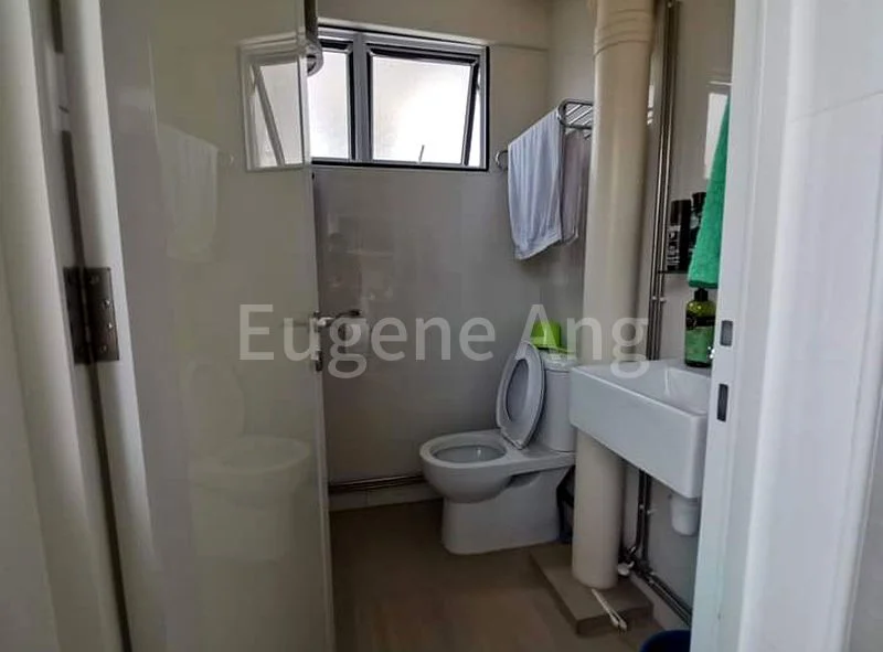 Common Room (HDB) for Rent in  218 Serangoon Avenue 4 - Image 1