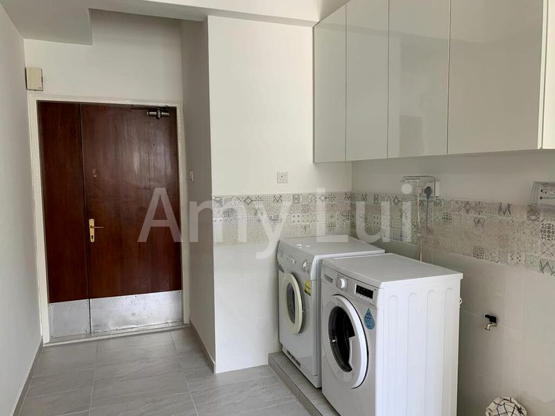 4 Bed Condo for Rent in  Beverly Hill - Image 7