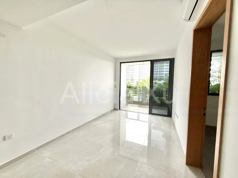 1 Bed Condo for Sale in  Penrose - Image 11