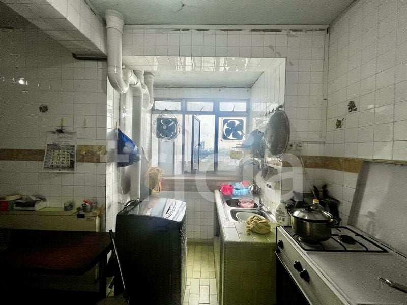 5 Room (5I) HDB for Sale in  21 Holland Drive - Image 3