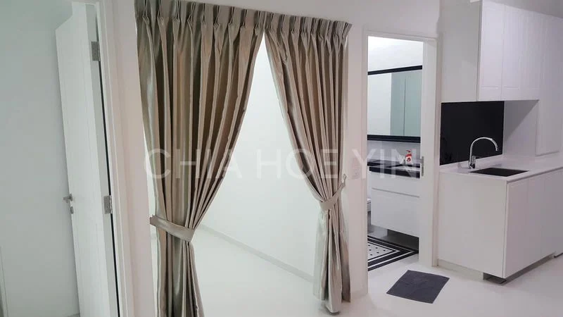 2 Bed Apartment (Condo) for Rent in  The Quinn - Image 3