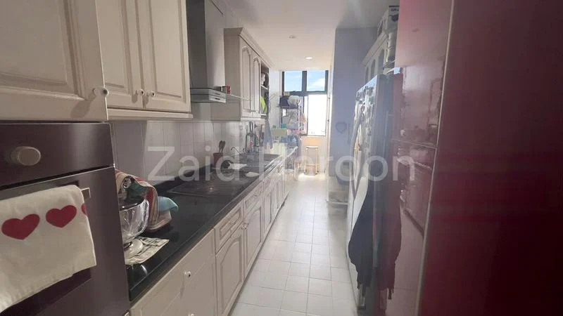 3 Bed Condo for Sale in  The Summit - Image 2