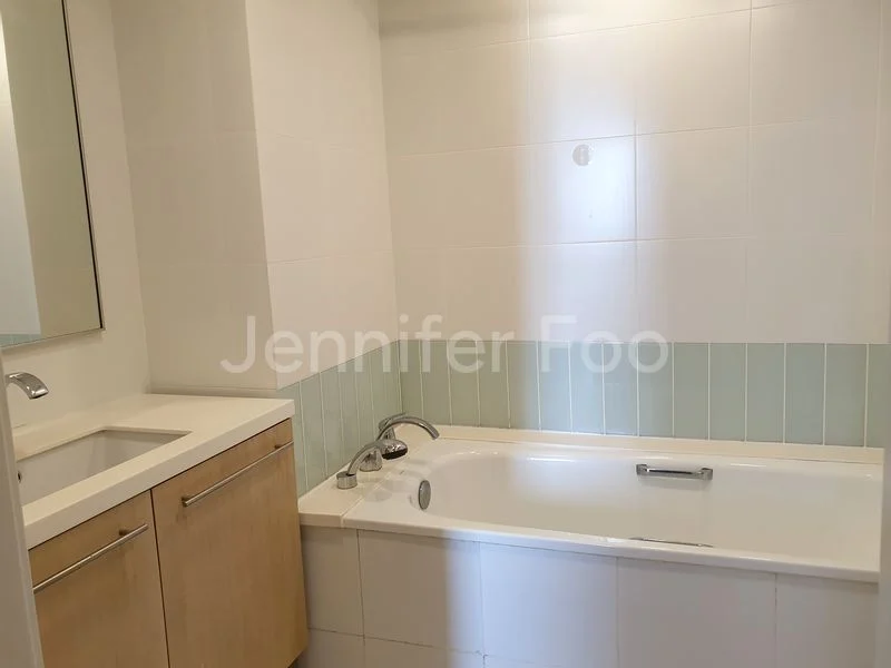 2 Bed Apartment (Condo) for Rent in  The Sail @ Marina Bay - Image 3
