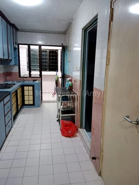 3 Room HDB for Rent in  679A Jurong West Central 1 - Image 2