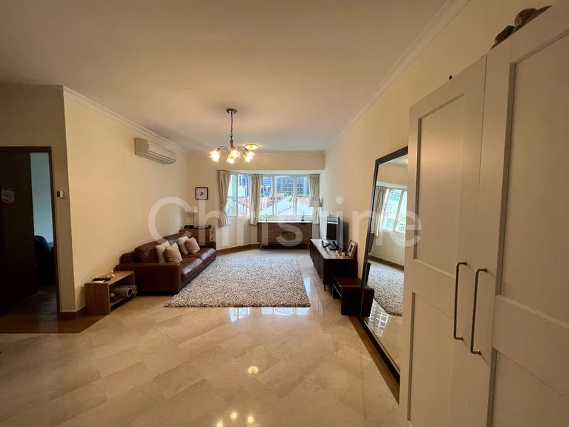 3 Bed Condo for Sale in  Emerald Garden - Image 1
