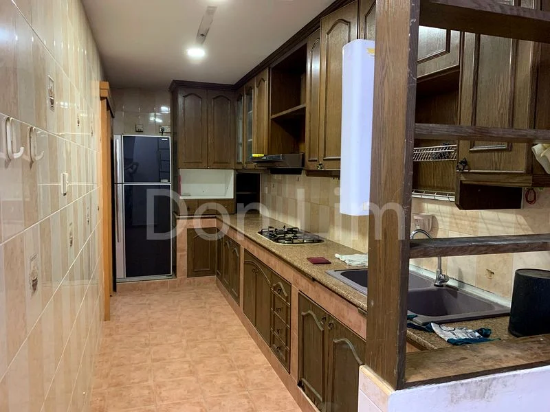 4 Bed Apartment (Condo) for Rent in  Ritz Mansion - Image 12