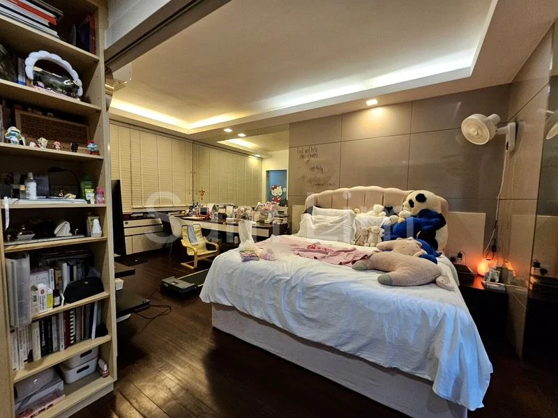 4 Bed Apartment (Condo) for Rent in  Yong Siak Court - Image 3