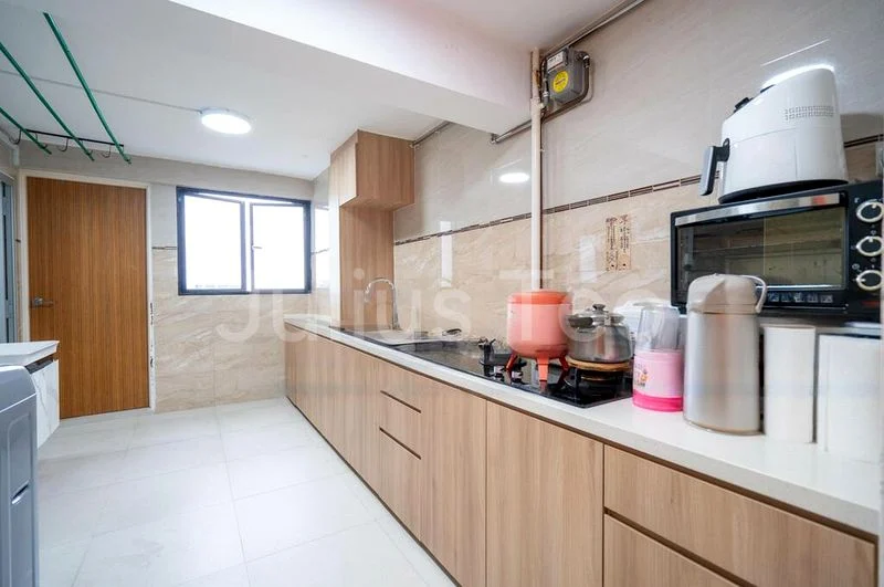 3 Room (3I) HDB for Sale in  211 Boon Lay Place - Image 7
