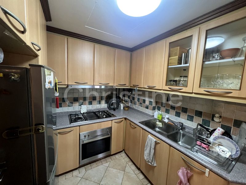 3 Bed Condo for Sale in  Emerald Garden - Image 4