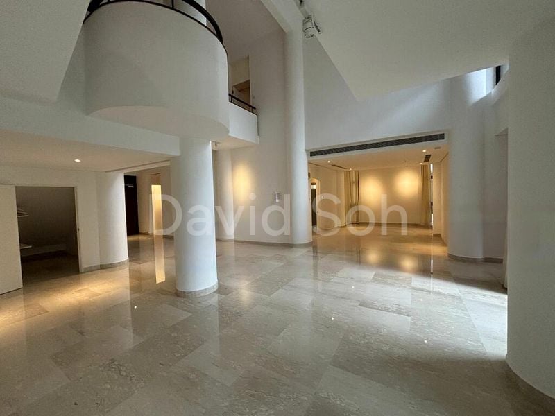 3 Bed Condo for Rent in  The Colonnade - Image 5
