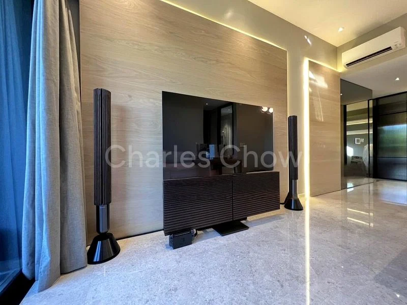 2 Bed Condo for Sale in  Royalgreen - Image 11