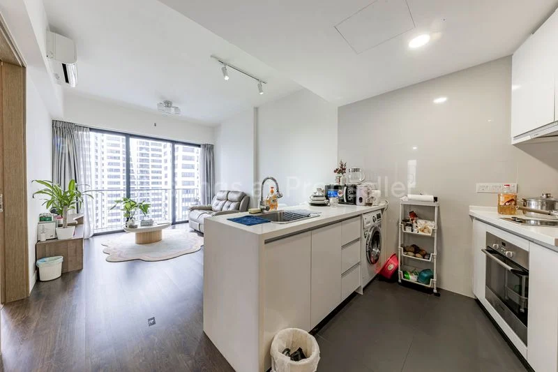 1 Bed Condo for Sale in  D'leedon - Image 4