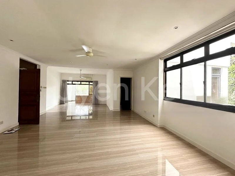 3 Bed Condo for Sale in  Coronation Road West - Image 3