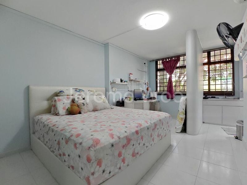 5 Room (5I) HDB for Sale in  916 Hougang Avenue 9 - Image 4
