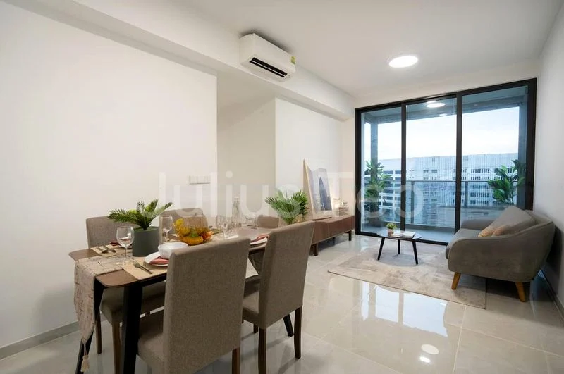 3 Bed Condo for Sale in  Penrose - Image 2