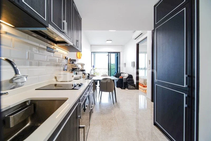 1 Bed Condo for Sale in  Mayfair Modern - Image 2
