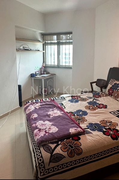 4 Room (4A) HDB for Sale in  395 Bukit Batok West Avenue 5 - Image 8