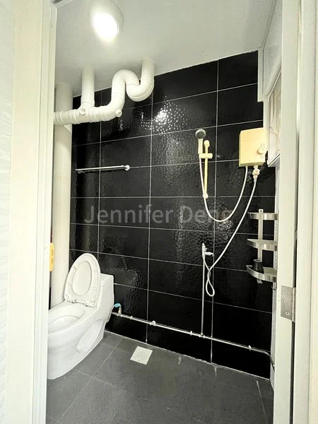 Common Room (HDB) for Rent in  942 Jurong West Street 91 - Image 3