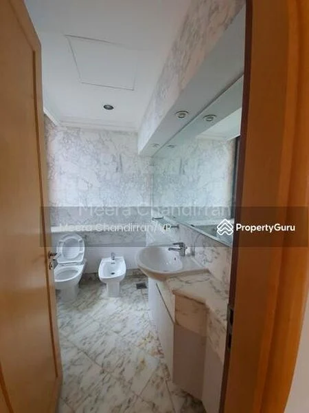 5 Bed Condo for Rent in  Four Seasons Park - Image 7