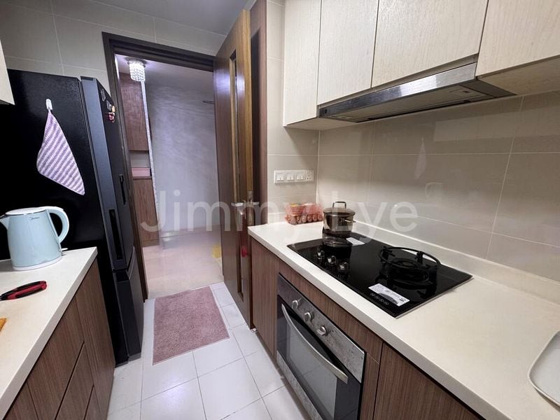 3 Bed Executive Condo for Sale in  Watercolours - Image 2