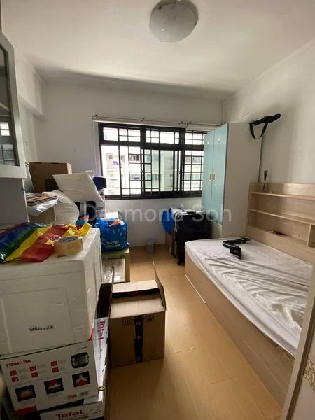 5 Room HDB for Rent in  122 Lorong 2 Toa Payoh - Image 5