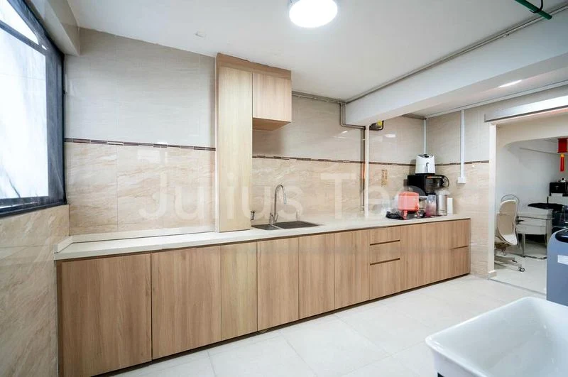 3 Room (3I) HDB for Sale in  211 Boon Lay Place - Image 9