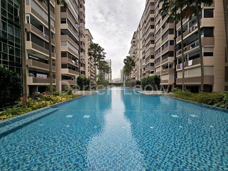 4 Bed Condo for Sale in  The Vales - Image 12