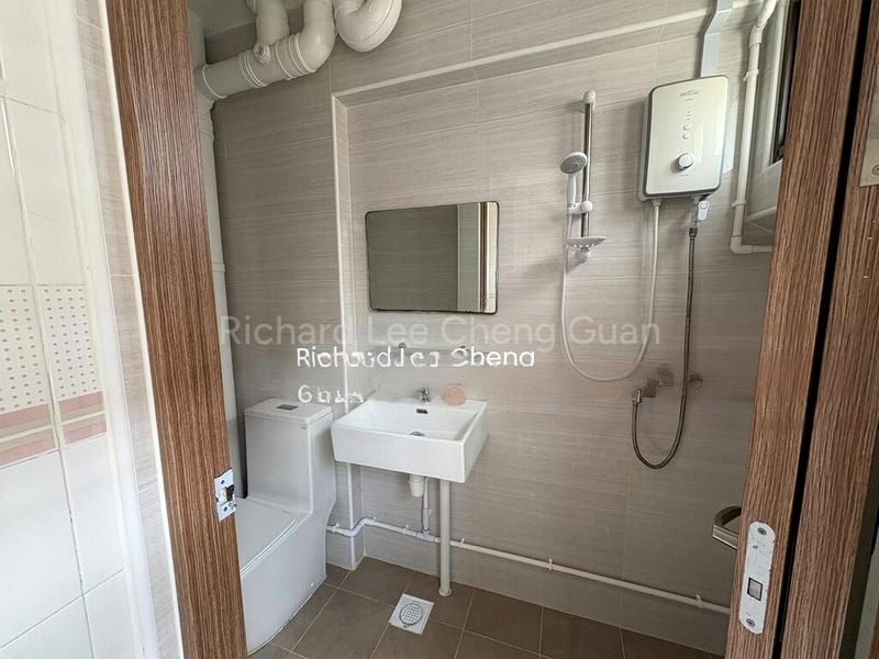 4 Room (4NG) HDB for Rent in  152 Yung Ho Road - Image 1