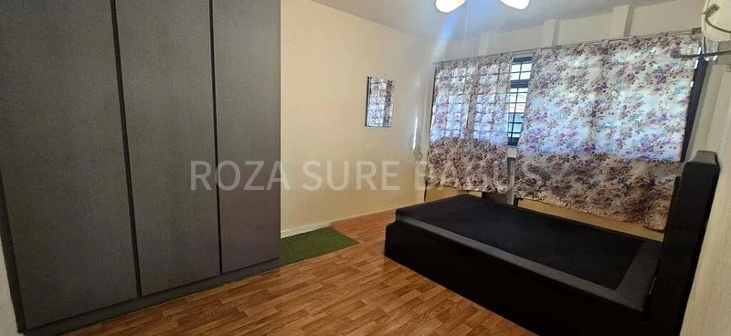 3 Room (3I) HDB for Sale in  23A Queen's Close - Image 8