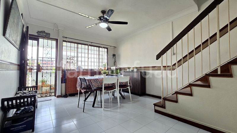 Maisonette HDB for Sale in  101 Pasir Ris Street 12 - Image 3