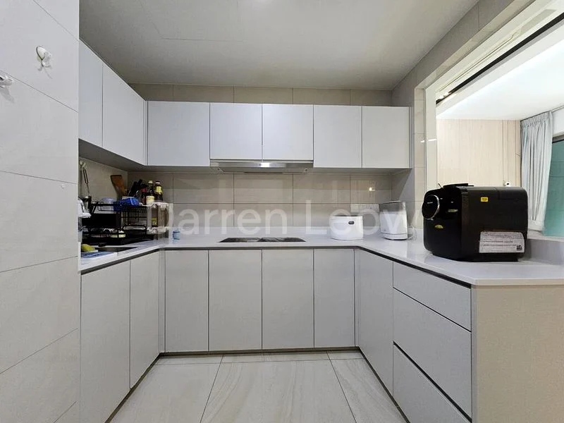 4 Bed Condo for Sale in  The Vales - Image 6