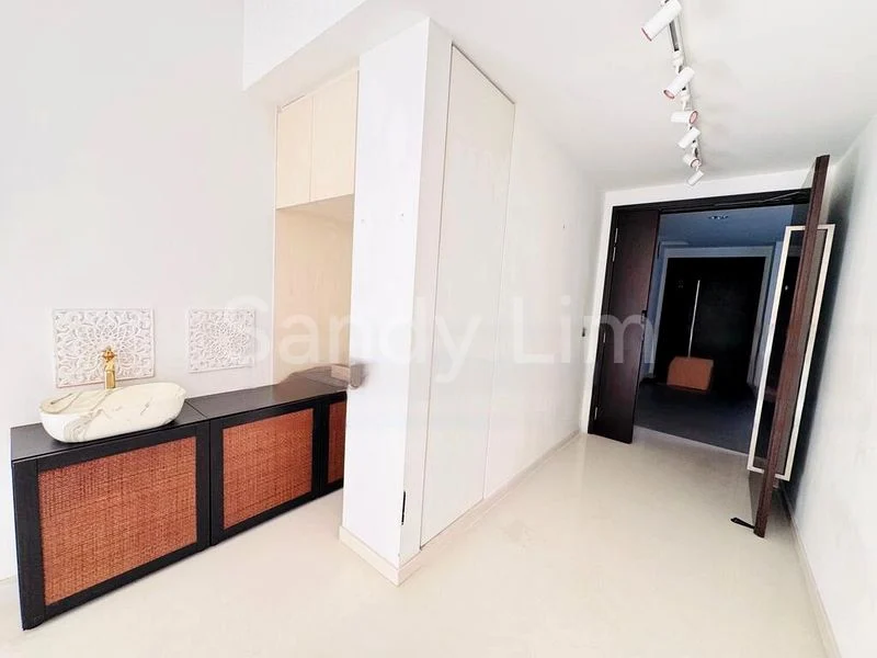 1 Bed Condo for Sale in  The Inflora - Image 4