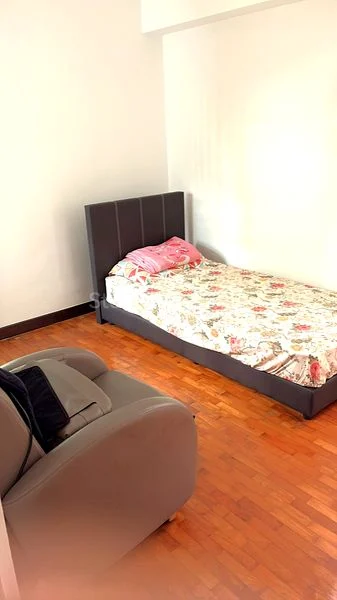 Common Room (HDB) for Rent in  265E Compassvale Bow - Image 1