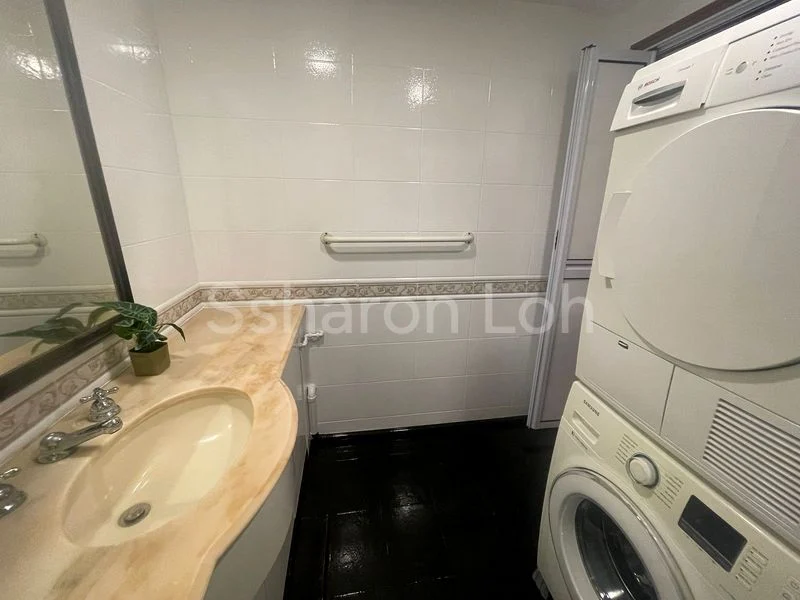 Master Room (Landed) for Rent in  Kew Crescent - Image 5