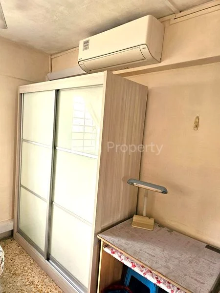 Common Room (HDB) for Rent in  102 Jalan Rajah - Image 3