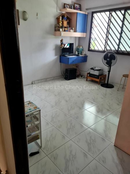 Common Room (HDB) for Rent in  133 Cashew Road - Image 1