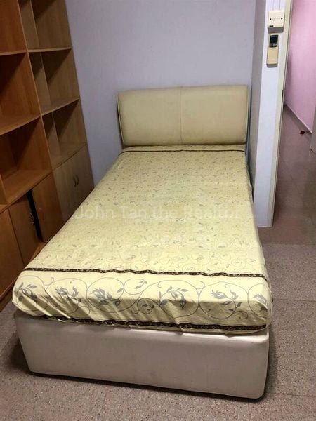 Common Room (HDB) for Rent in  17A Telok Blangah Crescent - Image 5
