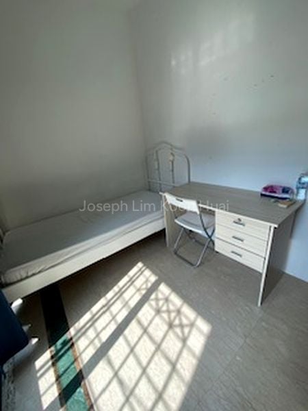 Common Room (Condo) for Rent in  Hillview Green - Image 2