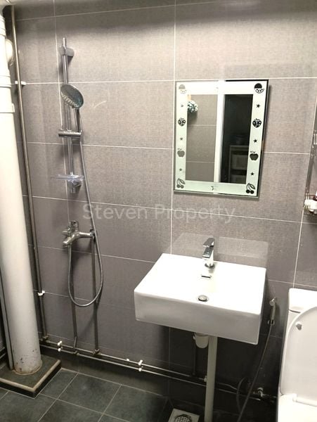 Common Room (HDB) for Rent in  703 Choa Chu Kang Street 53 - Image 6