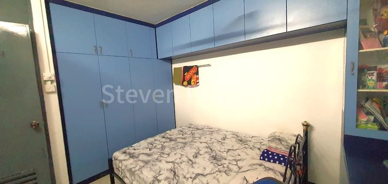 Common Room (HDB) for Rent in  650 Hougang Avenue 8 - Image 1