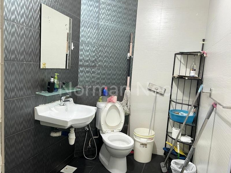 Common Room (Condo) for Rent in  Wing Fong Mansions - Image 6