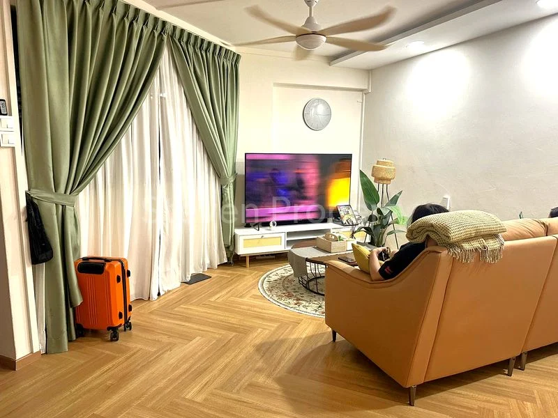 Common Room (HDB) for Rent in  450B Bukit Batok West Avenue 6 - Image 2