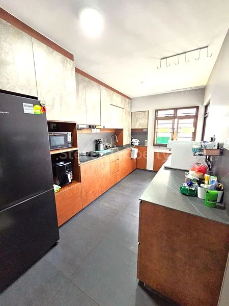Common Room (HDB) for Rent in  65 Teban Gardens Road - Image 2