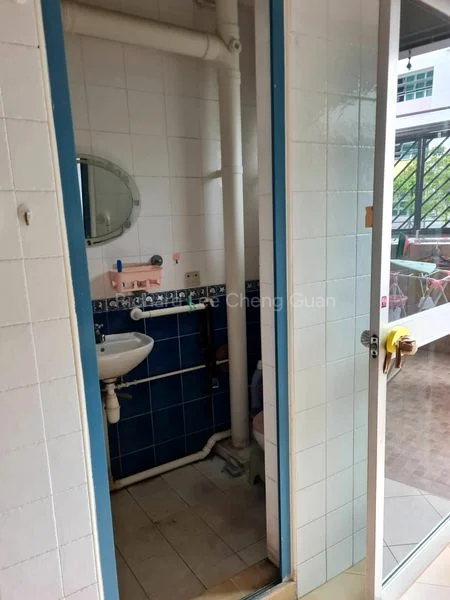 Common Room (HDB) for Rent in  133 Cashew Road - Image 3