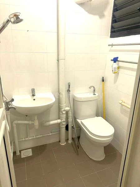Common Room (HDB) for Rent in  123 Yishun Street 11 - Image 3