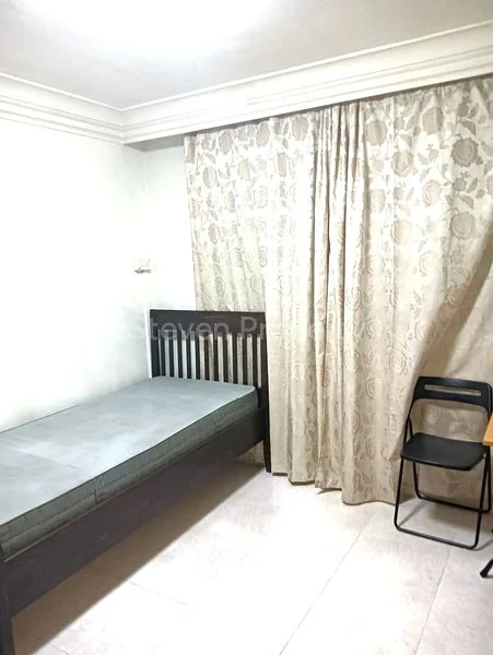 Common Room (HDB) for Rent in  531 Hougang Avenue 6 - Image 1