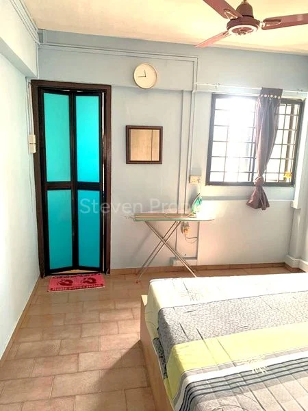 Common Room (HDB) for Rent in  309 Hougang Avenue 5 - Image 1
