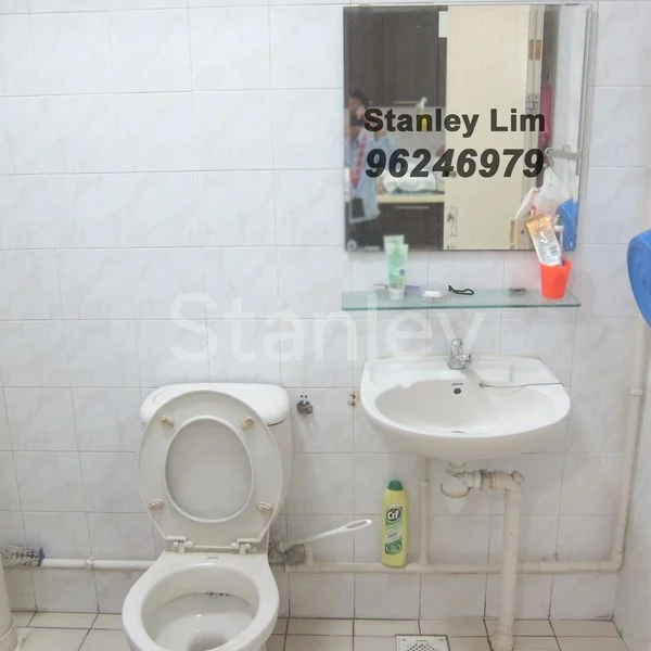 Common Room (HDB) for Rent in  663A Jurong West Street 65 - Image 7